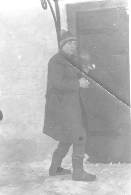 А.В. Соловьев у дверей Ново-Иерусалимского монастыря